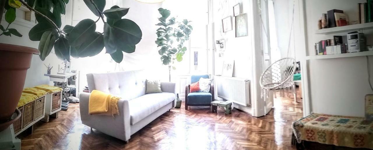 Jolie Apartment In Historical Center Boedapest Buitenkant foto